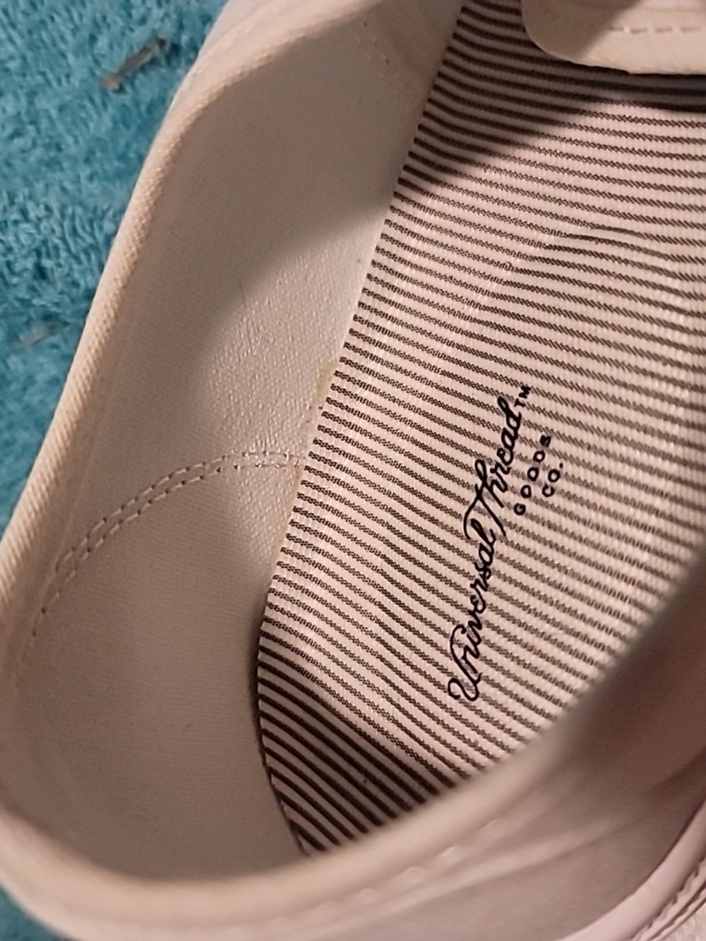 Universal Thread White Canvas Sneakers - Women's - Picture 7 of 11